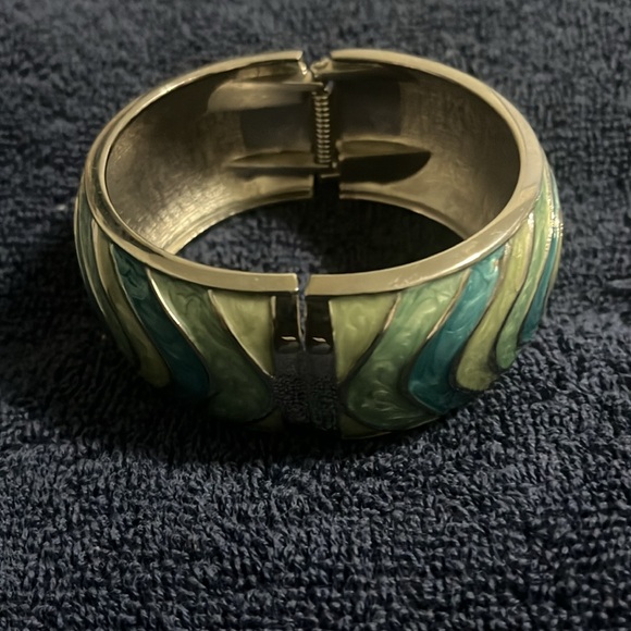 Multi colored bracelet - Picture 2 of 5